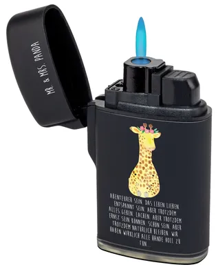 Produktbild von Mr. & Mrs. Panda sturmfeuerzeug Giraffe Blumenkranz - Schwarz - Geschenk, zigarettenanzünder, Afrika, Abenteurer, Freundin, Feuerzeug, anzünder, Feuerzeuge, Gasfeuerzeug