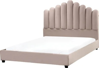 Produktbild von BELIANI Polsterbett Taupe Samt mit Lattenrost 140 x 200 cm Hohes Muschel-Kopfteil Glamourös Muschelbett Doppelbett Schlafzimmer