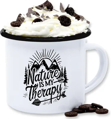 Produktbild von Emaille Tasse aus Stahlblech - Campingbecher - Nature is my therapy - Zubehör für Wanderer - 300 ml - Weiß Schwarz - Geschenkidee für Campingfans
