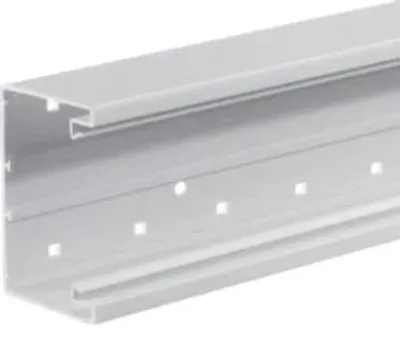 Produktbild von Hager Brüstungskanal-Unterteil aus PVC, 65x100mm, IP40, verkehrsweiß, Stange mit 2m, 4 Stk.
