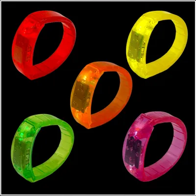 Produktbild von 5 Stück LED Armreif - Armband in versch. Farben - blinkend u. leuchtend - Party Armband Hochzeit Konzert Party Geburtstag Firmenfeier