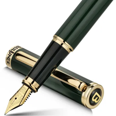 Zdjęcie produktu dla Długopis wieczny w kolorze "racing green" z wykończeniem z 24-karatowego złota, średnia stalówka, w komplecie z konwertorem i etui skórzanym
