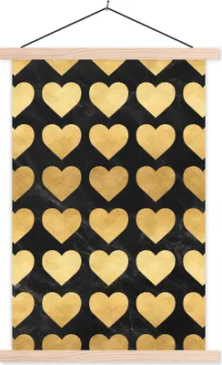 Produktbild von MuchoWow® Textilposter Muster - Herz - Gold - Schwarz 120x180 cm mit holzfarbenen Rahmen - Textil-Plakat