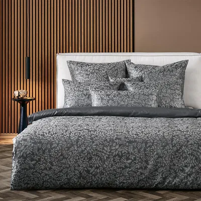 Produktbild von Curt Bauer Mako-Brokat-Damast Bettwäsche-Garnitur 9047 SKAGEN Farbe schattengrau-1146 Größe 135x200+80x80cm