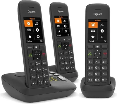 Produktbild von Gigaset C575A TRIO Strahlungsarmes Schnurlostelefon mit Anrufbeantworter, Farbdisplay, Rufnummernanzeige, 2 zusätzliche Mobilteile, 17h Sprechzeit, 13 Tage Standby, Freisprechfunktion, Babyfon-Funktion, DECT
