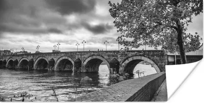 Produktbild von MuchoWow® Poster Brücke - Maastricht - Schwarz - Weiß 150x75 cm - ohne Rahmen