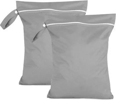 Image de Lot de 2 sacs de plage imperméables, 40 x 30 cm, sac de voyage imperméable gris, réutilisable, petits sacs de voyage pour la natation, maillots de bain, serviettes de plage