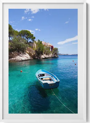 Produktbild von Boot auf türkisfarbenem Meer– Wandbild mit Rahmen – Gerahmtes Bild  – Wanddekoration – 70x100 cm –  Weiß Rahmen