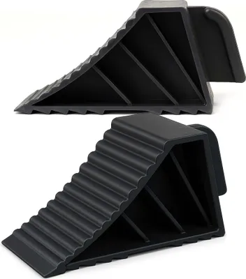 Obrázek produktu pro Wiltec klíny na kola pro přívěsy 2 kusy do 2 t, brzdové klíny pro obytné vozy 21 x 8,75 x 10 cm, protiskluzové klíny z TPR pro osobní automobily a karavany, klíny na kola s rukojetí