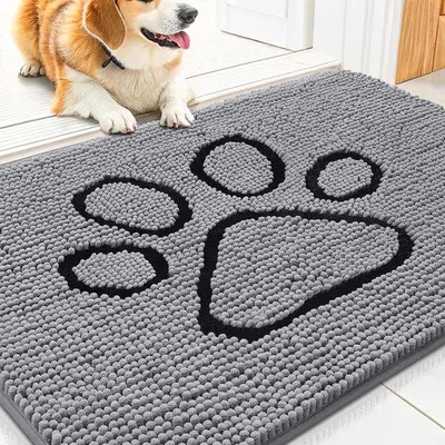 Productafbeelding van Hondenborstelmat - Absorberende en antislip chenillemat voor binnen en buiten - 61x91 cm