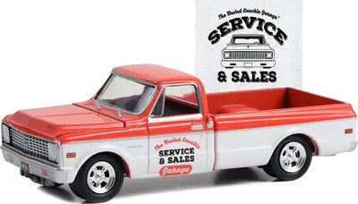 Produktbild von CHEVROLET C-10 von 1972 rot und weiß, GREEN39120-F, Maßstab1/64, GREENLIGHT