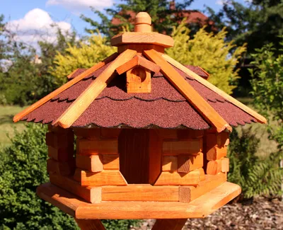 Produktbild von Vogelhaus wetterfest rot Typ 4 Abmaße: 48 cm x 33 cm