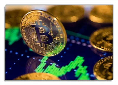 Produktbild von Wallario Poster - Bitcoin im Marktgeschehen, Kunstdruck Größe: 70 x 100 cm