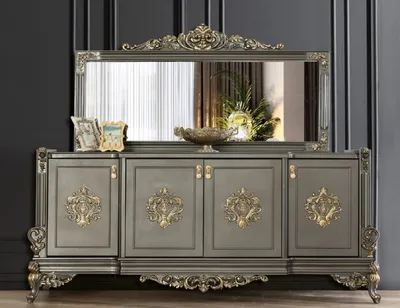 Produktbild von Casa Padrino Luxus Barock Möbel Set Grau / Gold - 1 Sideboard mit 4 Türen & 1 Spiegel - Edle Barock Möbel - Edel & Prunkvoll