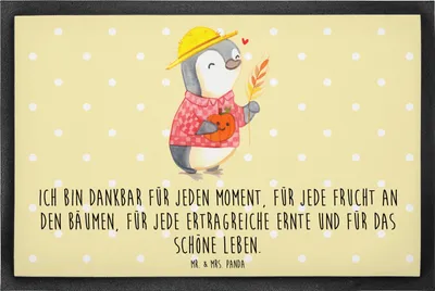 Produktbild von Mr. & Mrs. Panda Fussmatte Erntedankfest Pinguin 60 x 90 cm - Gelb Pastell - Geschenk, Dankbarkeits Spruch, Schmutzfänger, Herbst Motiv, Vorleger, Eingangsmatte, Kürbis