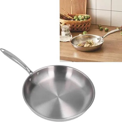 Obrázek produktu pro Nepovlakovaná nerezová pánev typu wok se silným dnem na omelety – 30 cm – Odolné nádobí z vysoce kvalitní nerezové oceli – Vhodné pro indukční vaření – Wok s 3vrstvým nepovlakovaným povrchem.