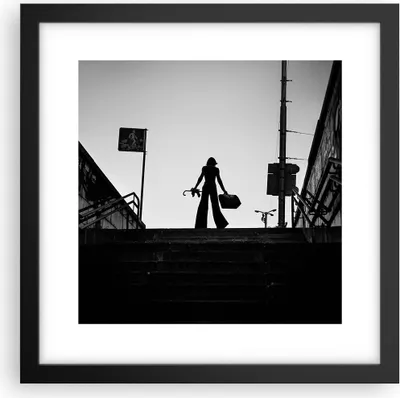 Produktbild von Gerahmtes Poster - Schwarzer Rahmen - Schatten Fotografie Treppen - 30x30 cm - Wand Bild - Wanddeko - Wandbilder - Kunstposter - Wandposter - Bilderrahmen - Bilder - Kunstdruck - P2BAC30x30-4365