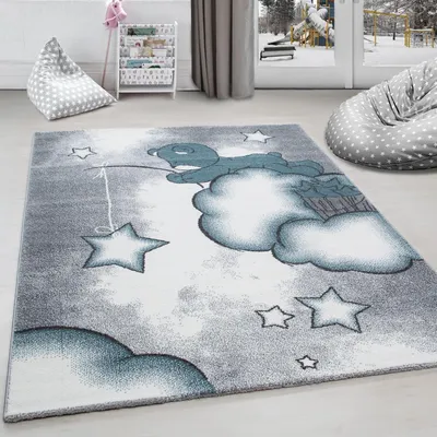 Produktbild von Kinderzimmerteppich mit Bärenmotiv, der nach Sternen und Wolken angelt, grau-weiß-blau 80 x 150 cm