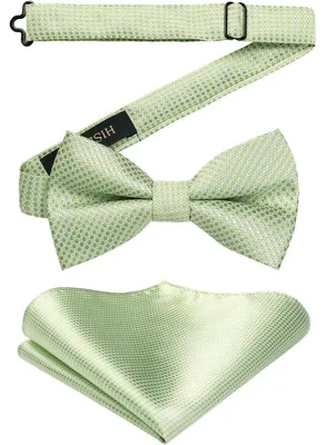 Immagine prodotto di Set da uomo composto da cravatta a farfalla pre-legata e fazzoletto da taschino, colore verde salvia, realizzata in poliestere e seta
