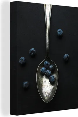 Produktbild von MuchoWow® - Leinwandbilder - Blaubeeren - Löffel - Schwarz, Wandbild, Wanddeko Bilder Wohnzimmer, 60x80 cm