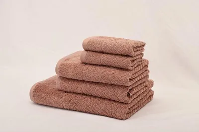 Obrázek produktu pro Ibenzoa® Sada ručníků, 5 kusů – 100% bavlna, měkké a savé. Obsahuje: 1 velký ručník 70x140 cm, 2 ručníky na obličej 50x70 cm, 2 ručníky na ruce 30x50 cm, barva: černá, vyrobeno v Turecku