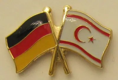 Produktbild von Nord Zypern / Deutschland Freundschafts Pin Anstecker Flagge Fahne Nationalflagge