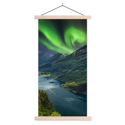 Produktbild von MuchoWow® Textilposter Nordlichter - Berg - Boot - Norwegen 60x120 cm mit holzfarbenen Rahmen - Holz