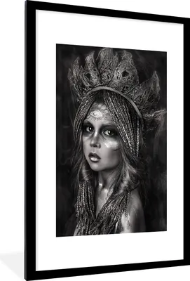 Produktbild von MuchoWow® MuchoWow® Gerahmtes Poster Frau - Schwarz - Weiß 60x90 cm - Poster mit zchwarzem Bilderrahmen - Dekoration - Wandposter Wohnzimmer - Hochwertig
