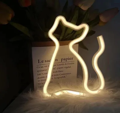 Imagen del producto de GLOBIZ - Lámpara LED neón, diseño de gato, luz blanca cálida, funciona con 3 pilas AA o USB, dimensiones: 17 x 1,6 x 23,3 cm