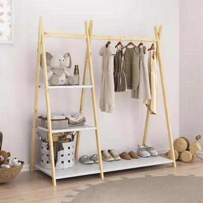 Produktbild von Kindergarderobe LOTTE mit 1 Kleiderstange & 4 Ablageböden in weiß/natur lackiert. Montessori Design, freistehender Kleiderständer für Kinderzimmer aus Massivholz.