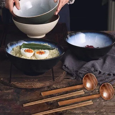 Produktbild von Famanu Ramen-Schüssel Set - 2 Stück - 1300 ml - Japanische Ramen Schalen - Löffel und Essstäbchen
