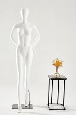 Produktbild von Schaufensterpuppe D7-6 Frau weiß Weibliche Frau matt lackiert Frau Ohren geformt Schick und Elegant Hochwertig