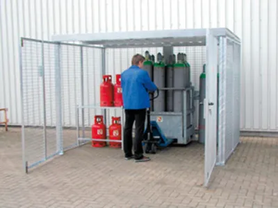 Produktbild von Bauer Gasflaschen-Container GFC-M2/D-DF, mit Dach und Doppelflügeltor für 48x Gasflaschen Ø 230 mm
