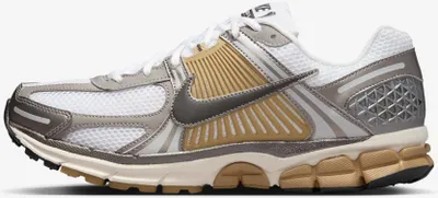 Produktbild von Nike Zoom Vomero 5 "Metallic Pewter" Weiß, Größe: 40