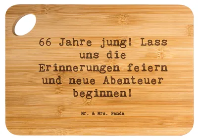 Produktbild von Mr. & Mrs. Panda Holzbrett Spruch 66. Geburtstag Feiern - Transparent - Geschenk, Schneidebrett, holzschneidebrett, Frühstücksbrettchen, Glückwunsch, Geburtstagsfeier