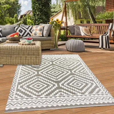 Produktbild von Wetterfester Kunststoff-Outdoor-Teppich mit Azteken-Motiv in grau Größe - 120 x 170 cm