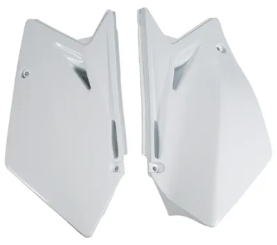 Immagine prodotto di Carena laterale UFO PLAST in 2 pezzi per Suzuki RM-Z 450 cc, anno di produzione 2007, colore: bianco OEM