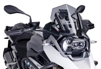 Zdjęcie produktu dla Ekran sportowy PUIG dymiony przezroczysty 320x340mm zatwierdzony przez ABE dla Bmw