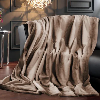 Produktbild von Gemütliche Kunstfell-Decke 220 x 240 cm Beige