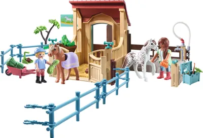 Produktbild von PLAYMOBIL Horses of Waterfall 71494 Reitstall