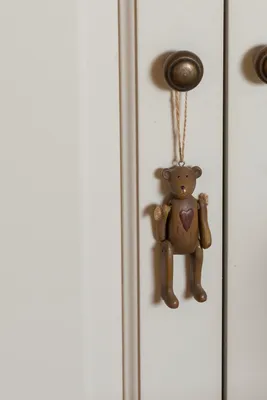 Obrázek produktu pro Clayre & Eef Přívěsek 10 cm hnědý plastový medvěd