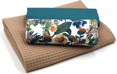 Imagen del producto de Hojas de palmera, set tropical. Set de tejido tipo gofrado. Incluye: 1 trozo de tejido tipo gofrado + 2 trozos de tela de algodón (estampada y lisa), cada uno de 0,5m x 1,5m. Paquete de tela para proyectos de manualidades (DIY)
