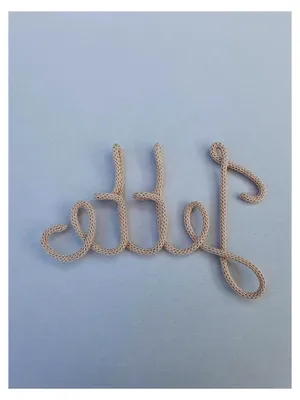 Produktbild von Personalisierbares Türschild - Namensschild Kinderzimmer - Schriftzug aus Wolle Strickbuchstaben - Strickname