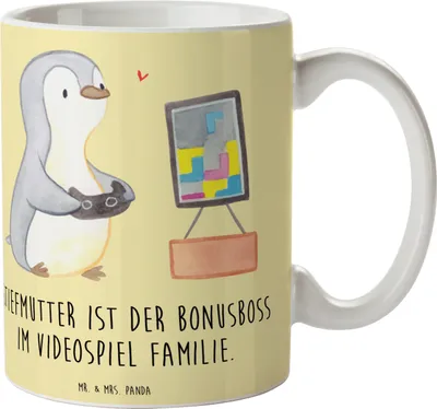Produktbild von Mr. & Mrs. Panda Kaffeebecher Stiefmutter Bonusboss - Gelb Pastell - Geschenk, Kaffeepott, Pott, Stiefkind, Tasse, Videospiel, Teetasse, Liebe, Dankeschön, Geschenke, für