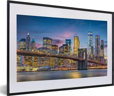 Produktbild von MuchoWow® MuchoWow® Gerahmtes Poster New York - Brooklyn Bridge - Nacht 60x40 cm - Poster mit zchwarzem Bilderrahmen - Schlafzimmer - Plakat in Rahmen - Drucken