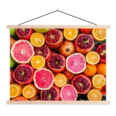 Produktbild von MuchoWow® Textilposter Orange - Granatapfel - Rot 150x113 cm mit holzfarbenen Rahmen - Poster