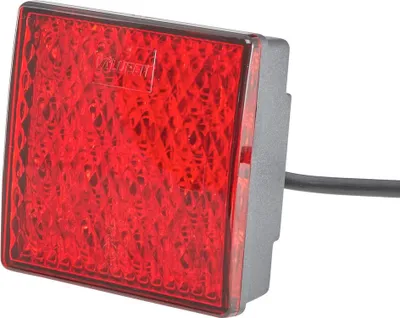 Zdjęcie produktu dla Tylne światło przeciwmgielne 12 V LED HELLA uniwersalne do różnych pojazdów.