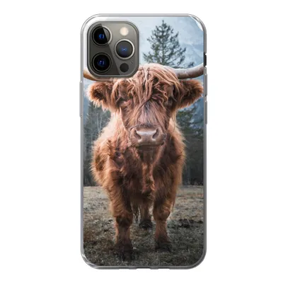 Produktbild von MuchoWow® Handyhülle Schutzhülle Hülle für iPhone 12 Pro Schottischer Hochländer - Kuh - Tiere - Berg - Natur Silikon Softcase Handy Hülle - Abdeckung