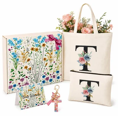 Immagine prodotto di Set regalo per donne: portachiavi rosa personalizzato, beauty case e pochette per cosmetici