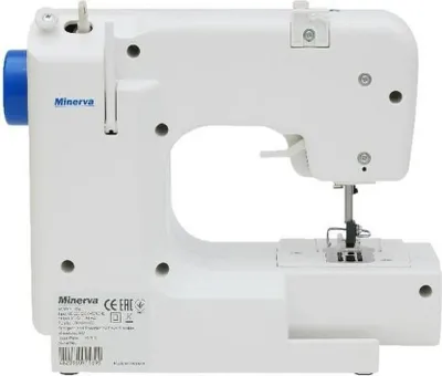 Imagen del producto de KORNELIA II, máquina de coser mecánica, modelo de 2004, marca Łucznik